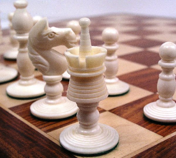 Camel Bone Luxury English Series Chess Pieces Only Hand 